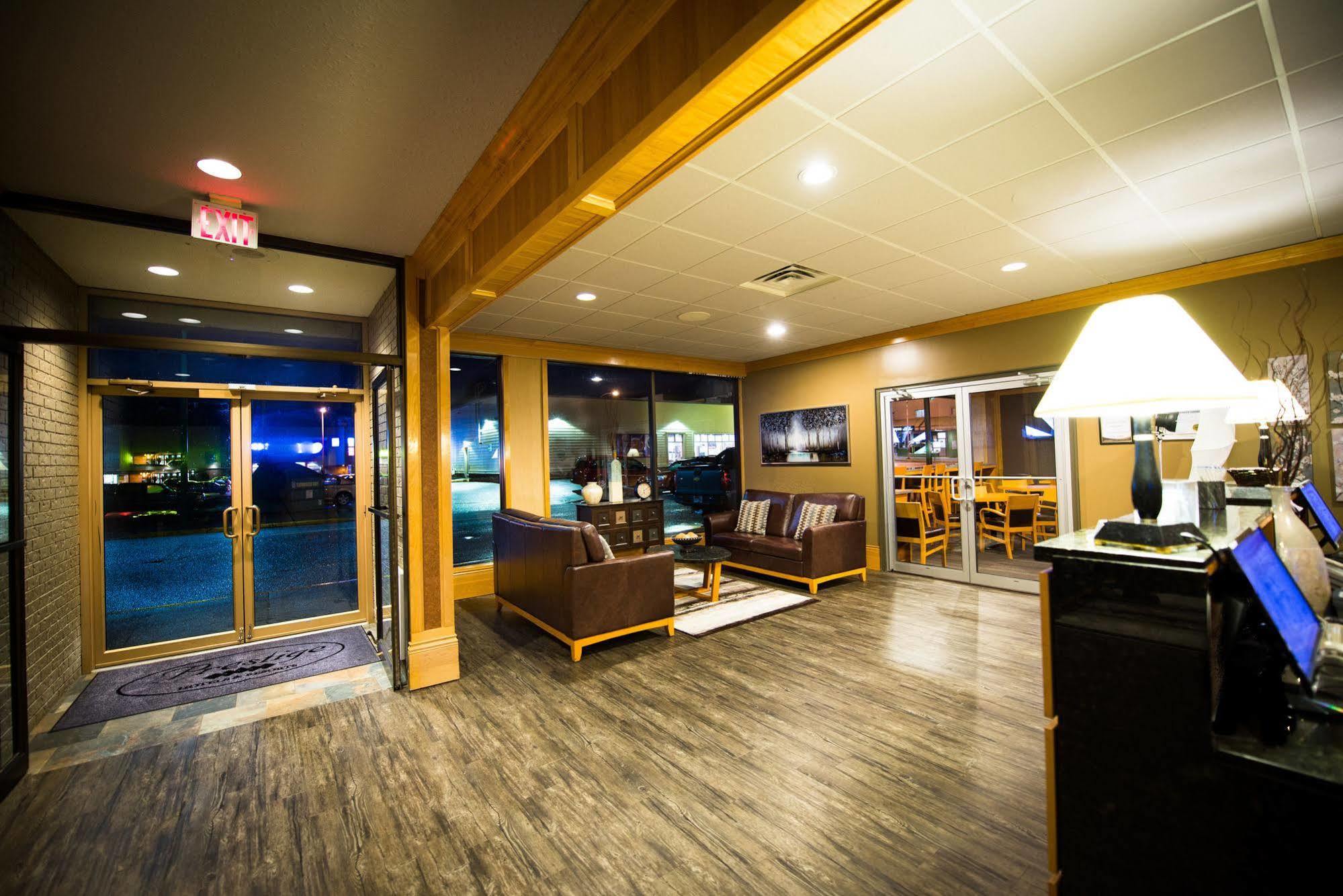 Prestige Prince Rupert Exterior foto